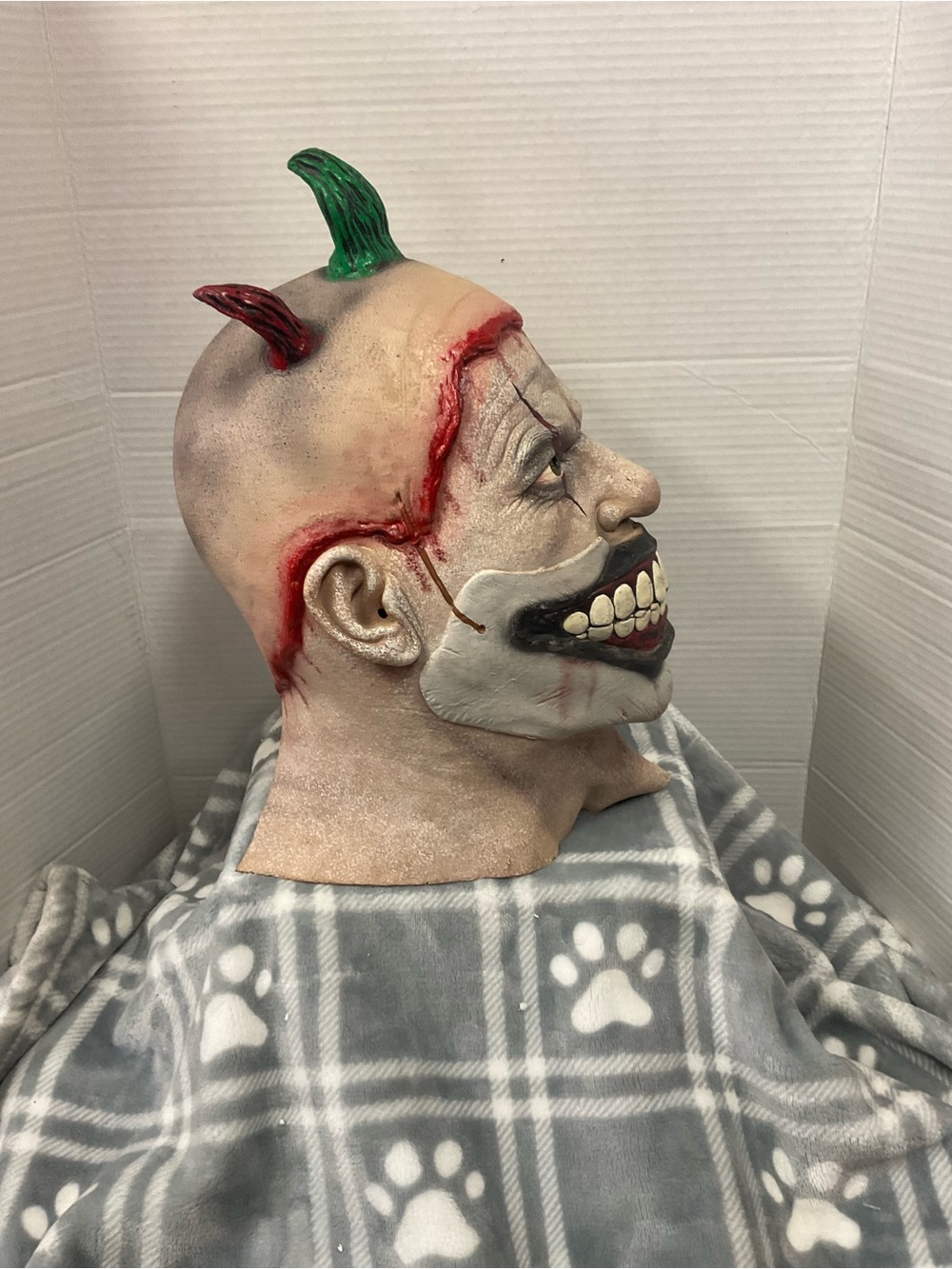 Adults American Horror Story Twisty The Clown Mask - Picture 4 of 6